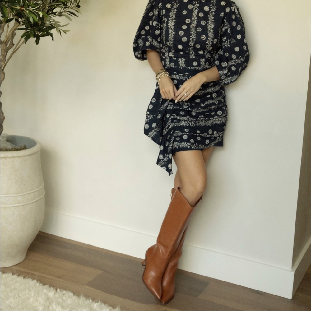 Vince Camuto X Emily Travis knee high boot EUC 9 wide calf - Picture 4 of 13